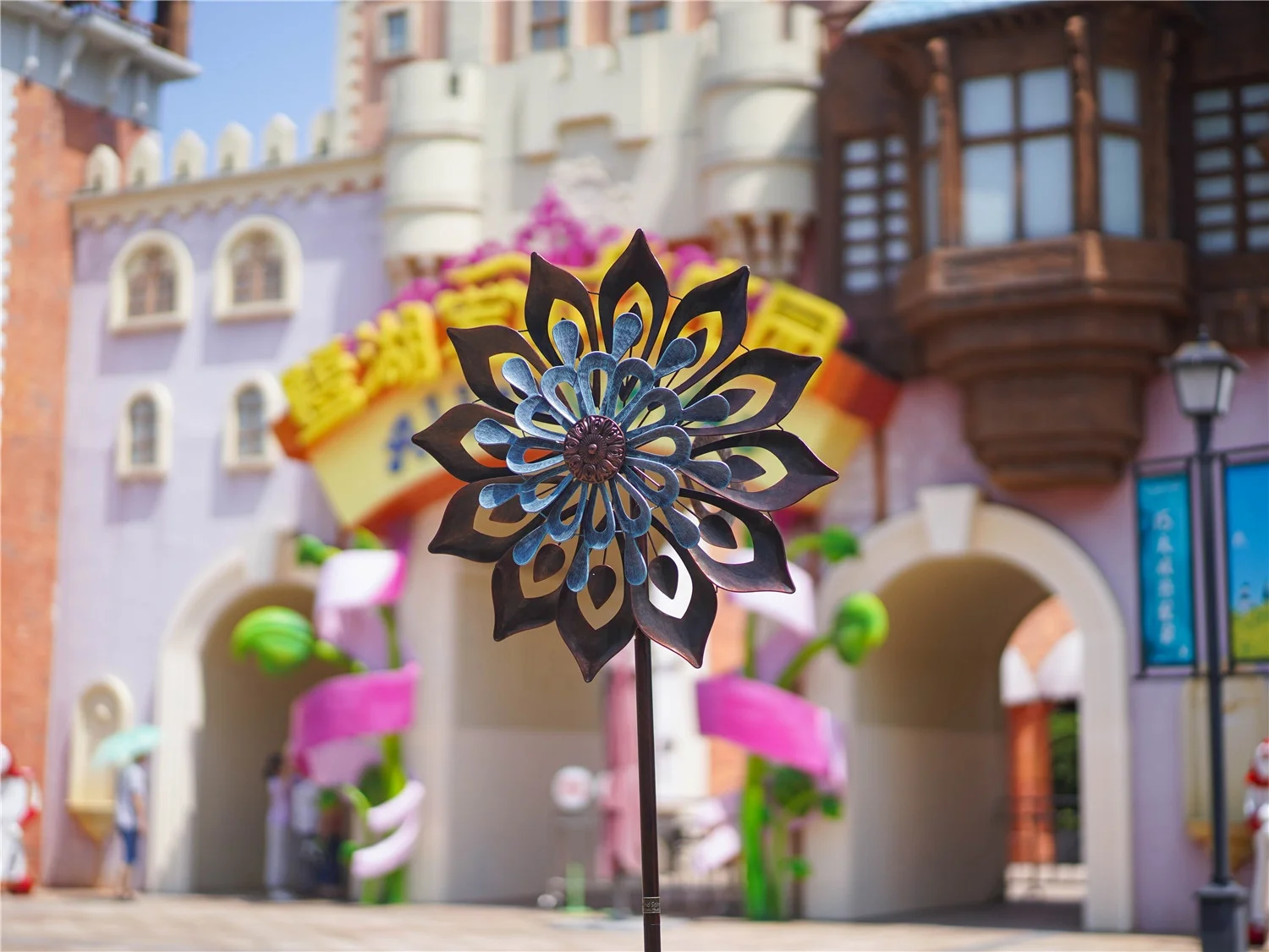 Hourpark Hot-selling garden decoration kinetic metal windmill outdoor wind spinners