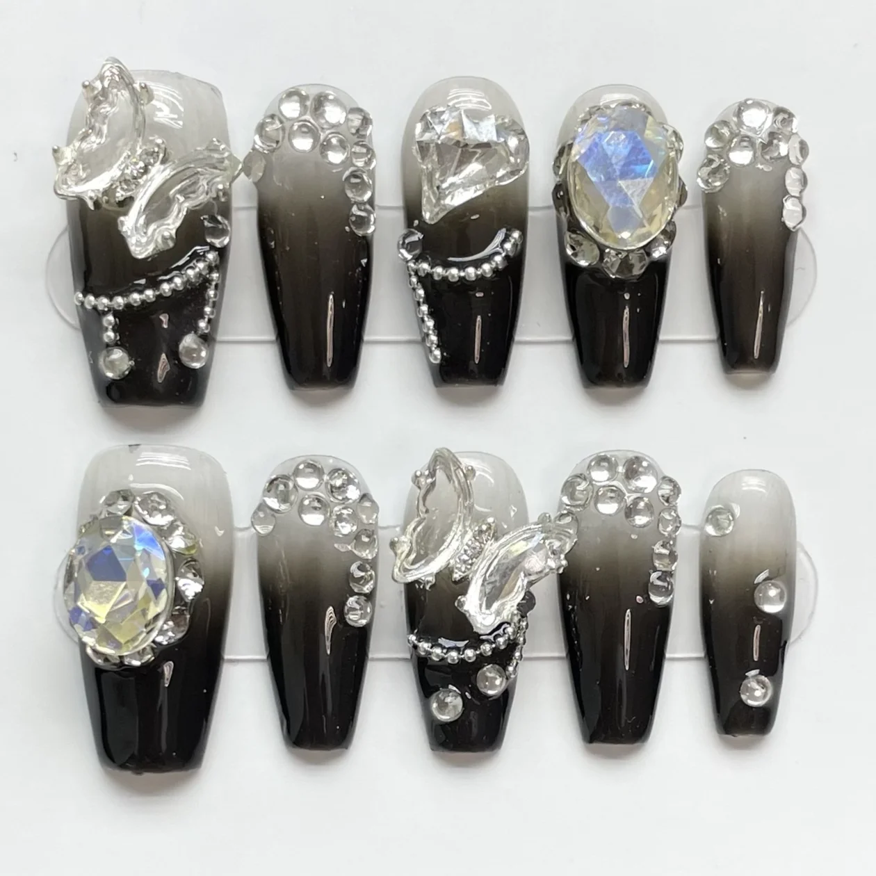 10 Pcs Set Handmade Luxury Diamond Gradient Color Long Square Artificial Fake False Black White Nail Extension Kit Art Design