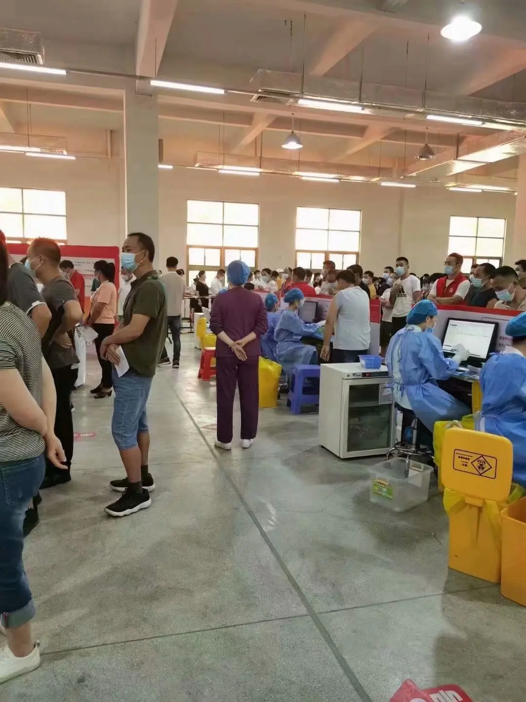 Glass Locking Door Laboratory Freezer 2~8c Small Pharmacy Refrigerator