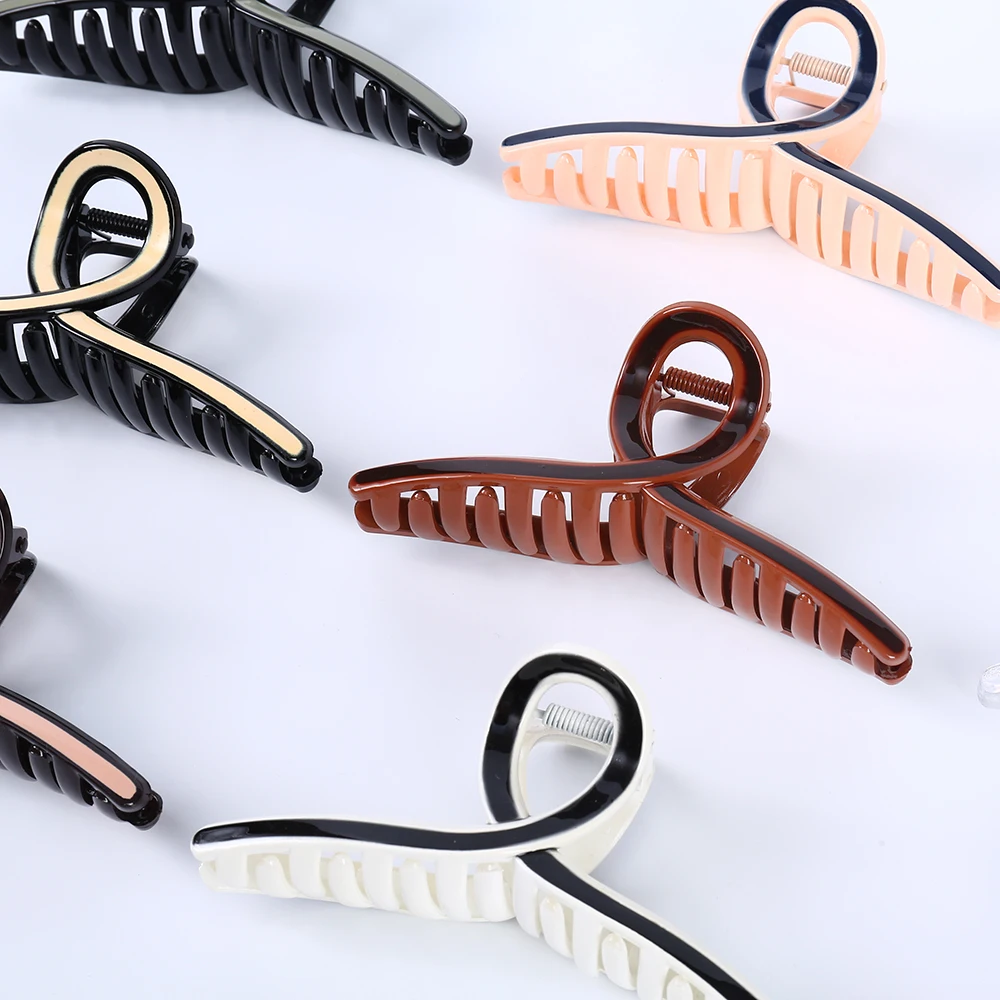 hot sale 13cm large hair claw clips glossy plastic hair claw clips covered Two-tone colors hair claw clip wholesale