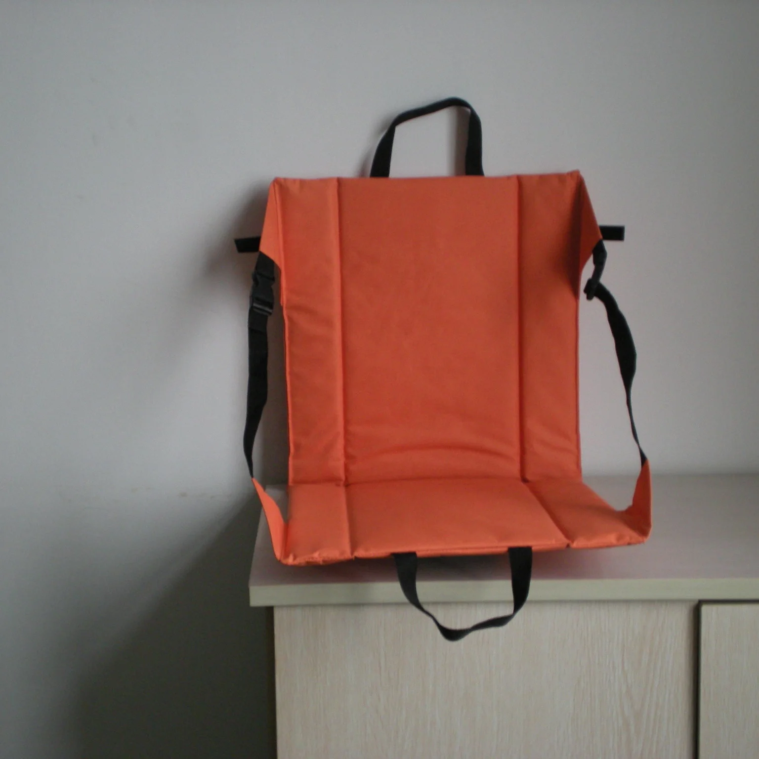 Foldable Portable Outdoor Stadium Seat Cushion Chair with Backrest for Camping Beach Hiking/