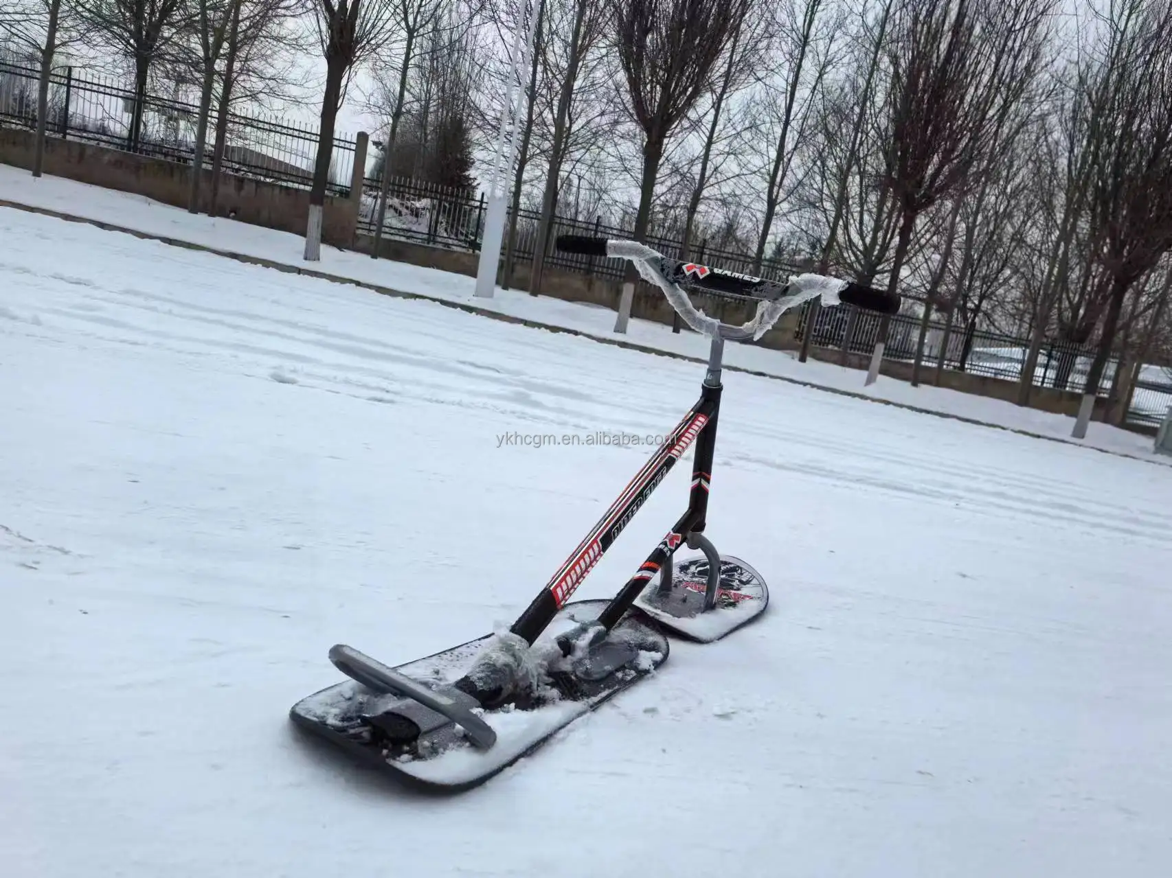 Snow racer adult for trick snowboarding, snow scooter