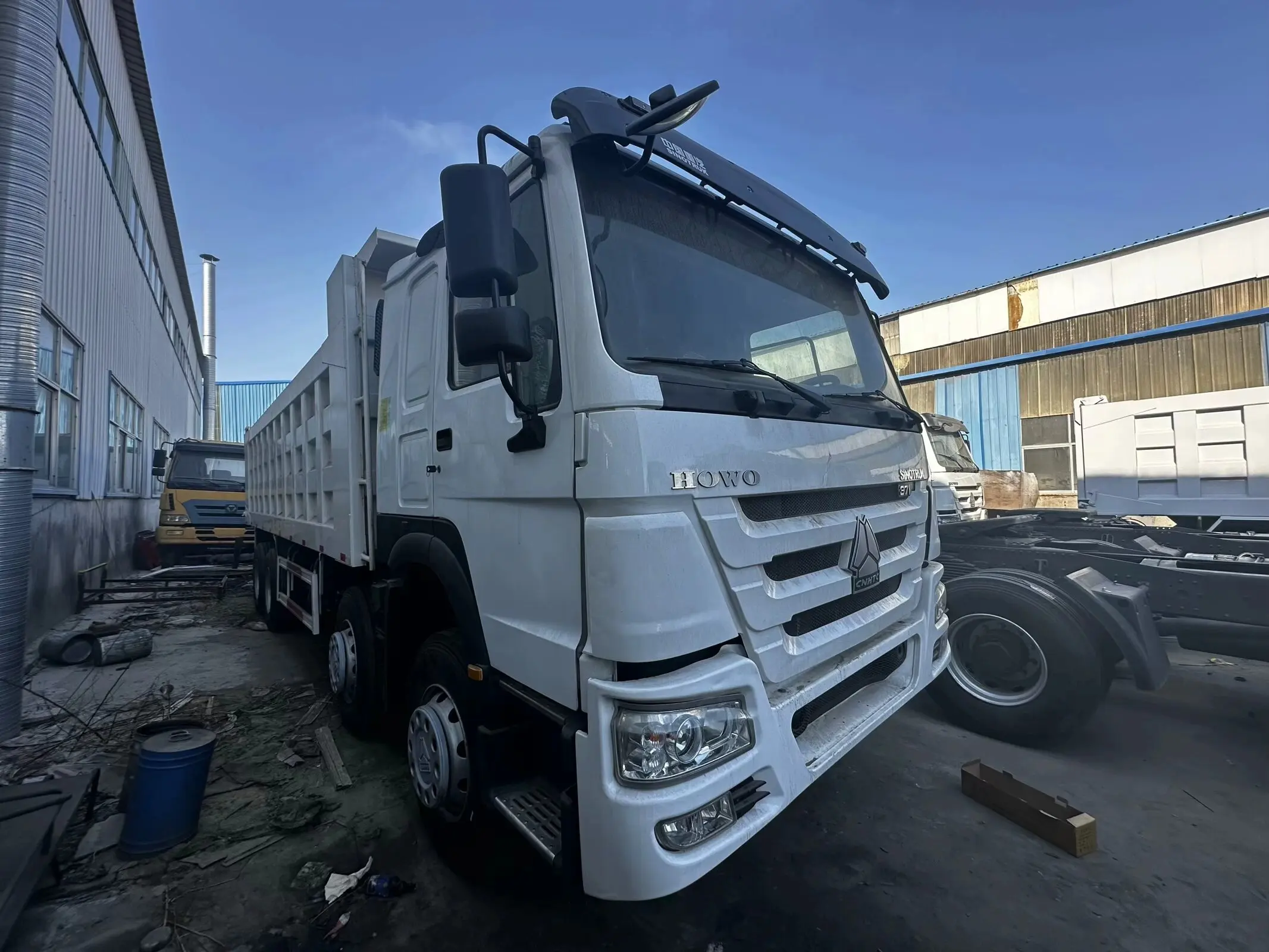 2021 КИТАЙСКИЙ Sinotruk Howo с двумя ручками 8x4 371 л.с. экономичным самосвал для загрузки.