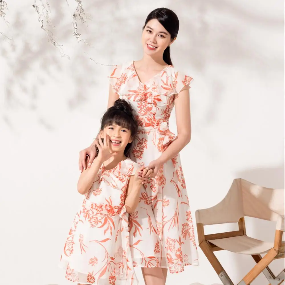
Лидер продаж, летнее женское шифоновое платье с цветочным принтом в Корейском стиле для мамы и я 