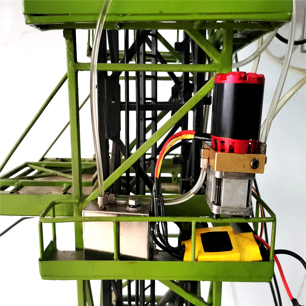 The material is excellent and suitable    QTZ100 Buy Used Tower Crane  Models