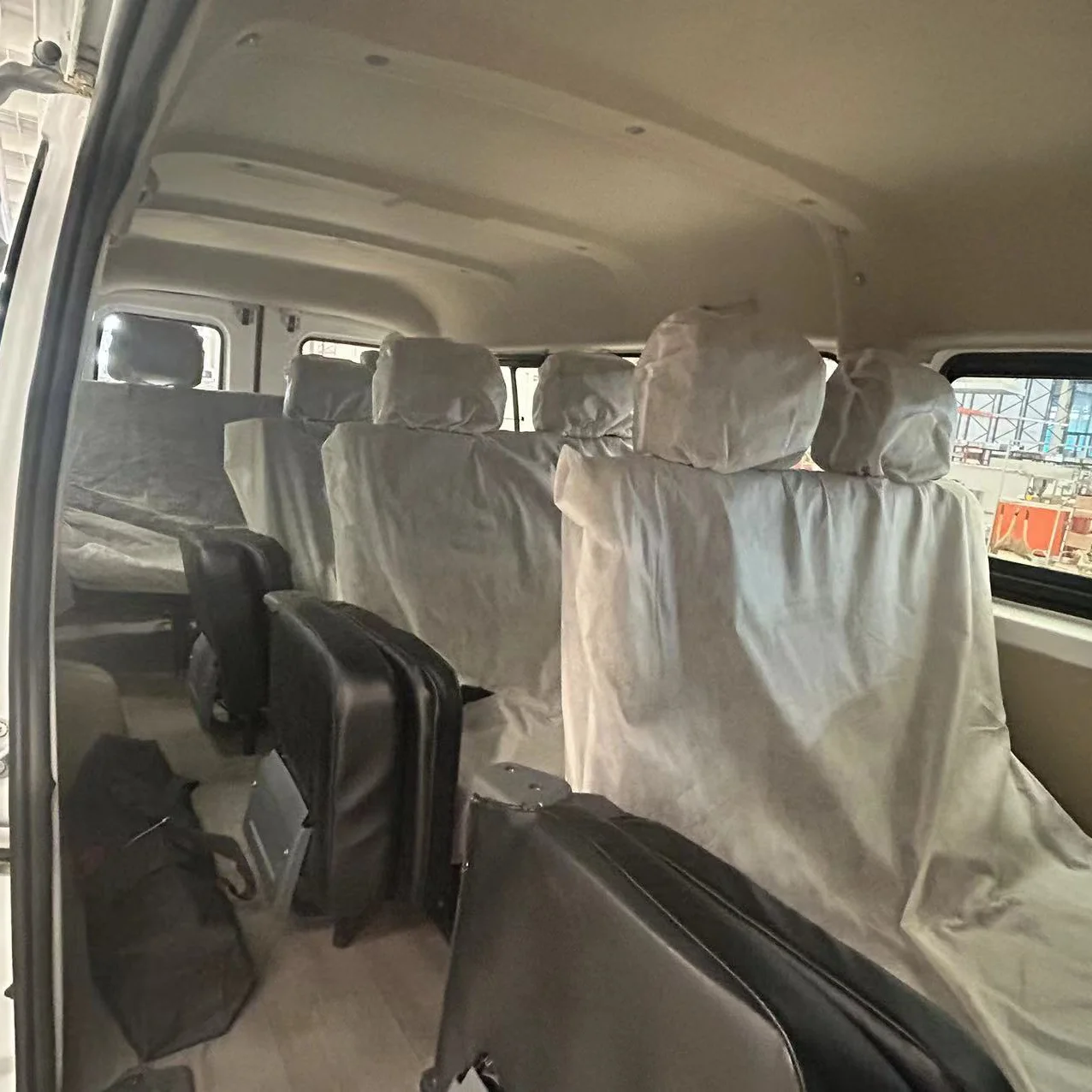 Hot selling new products 14-Passenger electric bus 22 eievtric 350v battery electric bus long range electric bus
