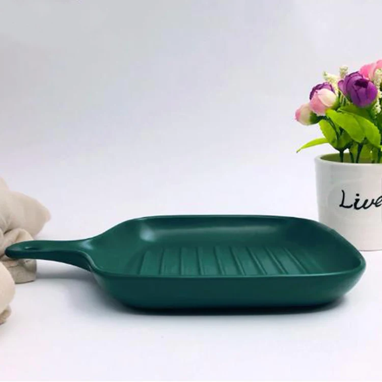 Оптовая продажа, горячая Распродажа, однотонная глазурованная печь для микроволновки, керамический противень для выпечки с ручкой для домашнего использования