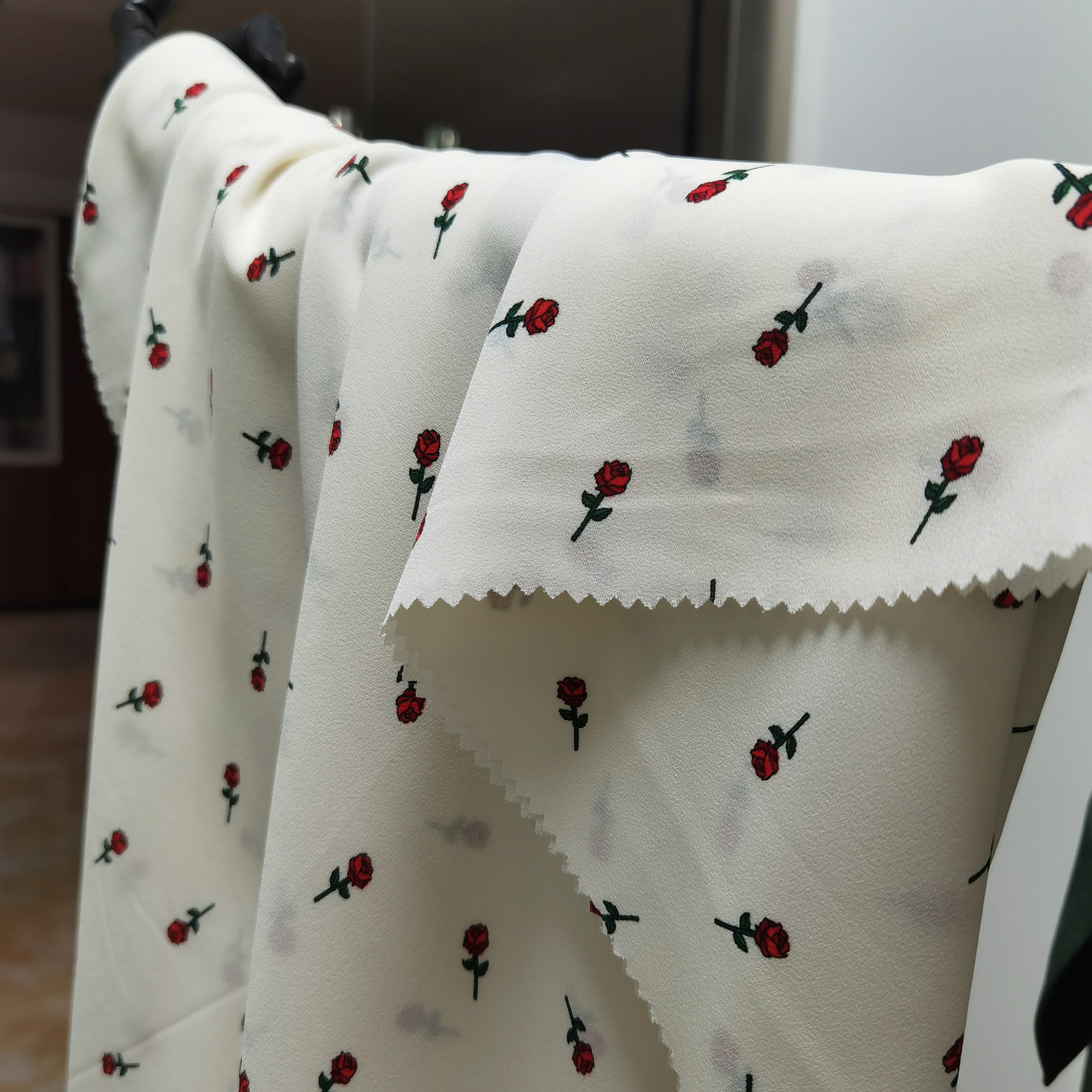 wholesale 100% polyester printed chiffon fabric 75D high twist silk-like fabric chiffon print fabric