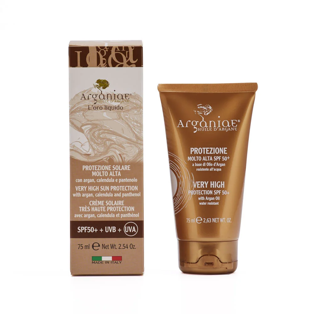 Sun Block Sunscreen For Delicate And Sensitive Skin Very High Protection Natural Sunscreen Tube Spf 50