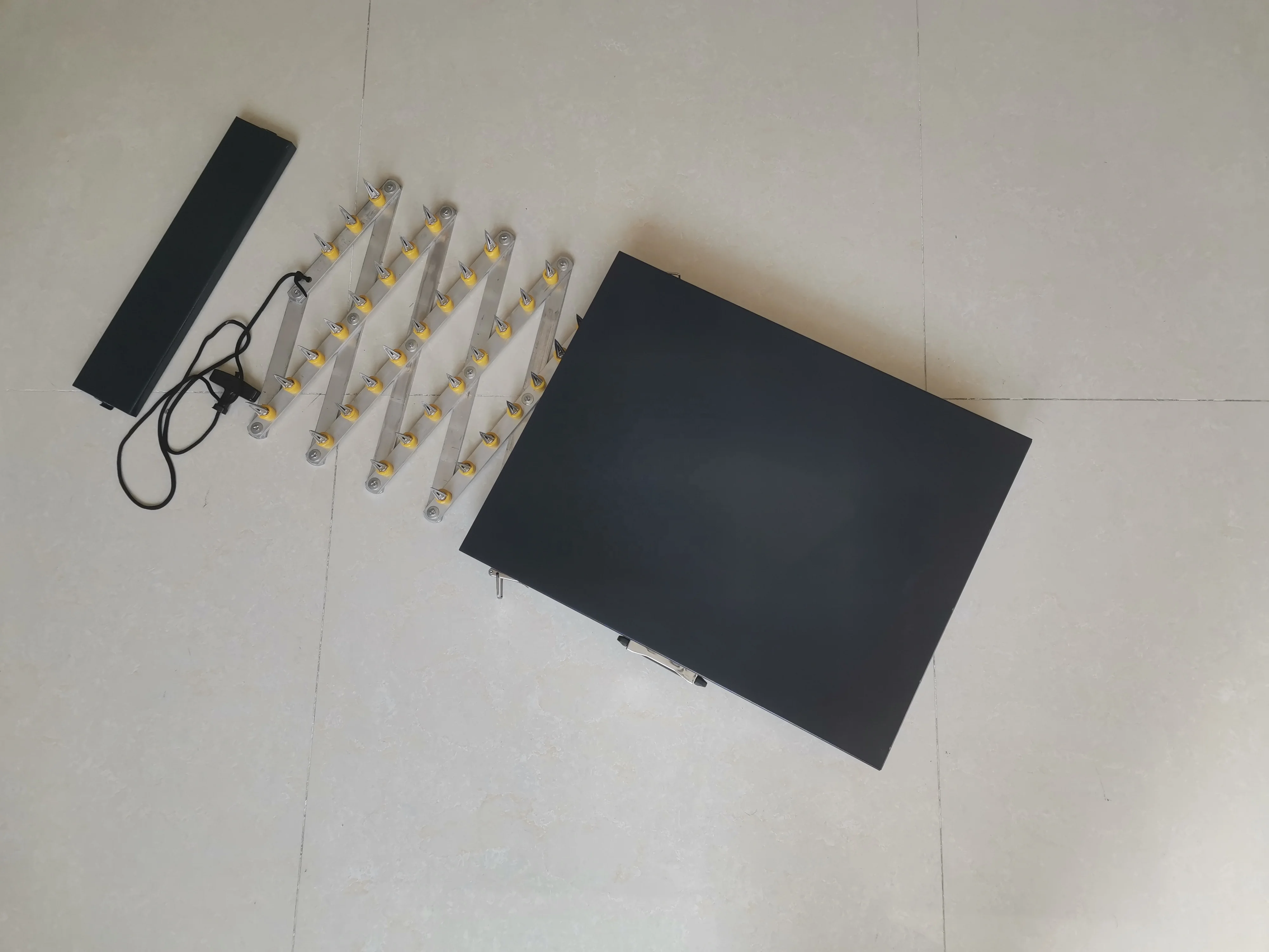 Kelin Traffic Equipment KL-SX01 Road Blocker