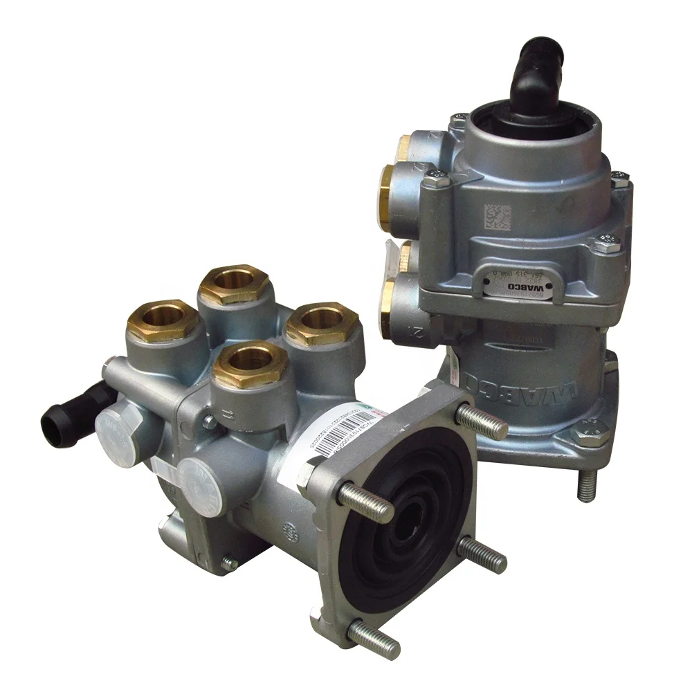 SINOTRUK HOWO  truck spare parts Air brake master cylinder