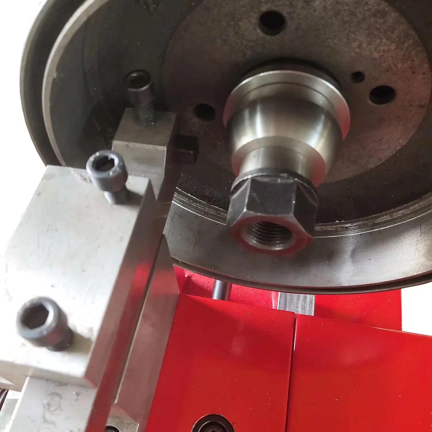 Car Disc Brake Lathe Machine brake drum disc lathe Automatic feeding brake drum disc cutting machine