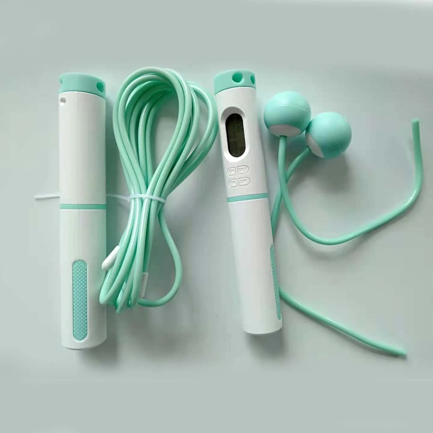 Изготовленный на заказ логос светодиодный смарт-4 вида цветов прочный скакалка цифровой скакалка со счетчиком калорий для потери веса