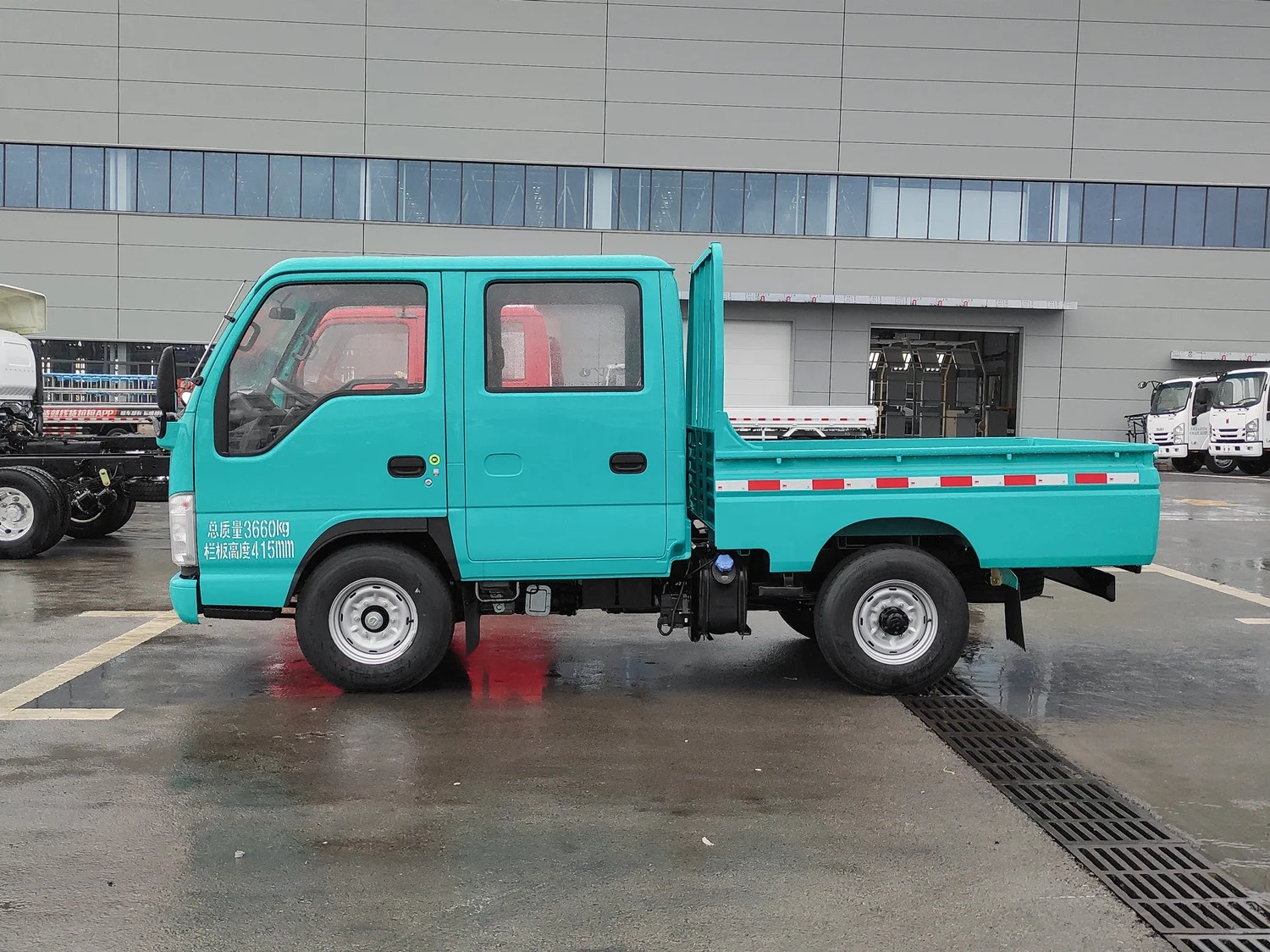 Лидер продаж совершенно новый грузовой автомобиль ISUZU с двойной кабиной 4x2 грузовик для новой модели 2022 года