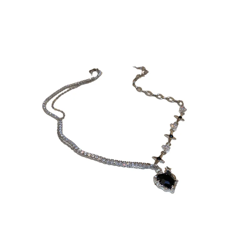 Sweet and Cool Spicy Girl with Diamond studded Love Star Necklace, Fashionable and Creative Design Sense, Clavicle Chain