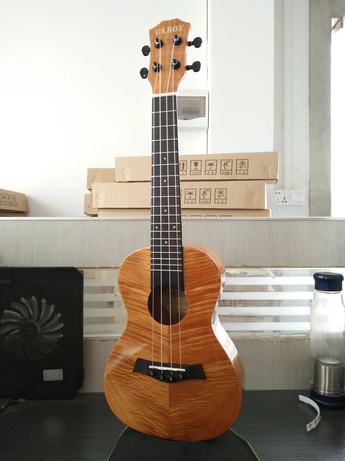 23 Inch Ukulele Concert Wooden Musical Instrument Tiger Texture Mahogany Ukulele