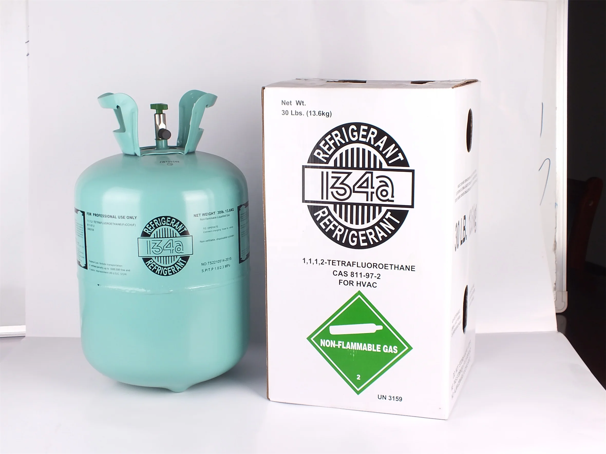 China supplier AUTO air condition 3.4kg 13.6kg cylinder 99.9% purity refrigerant gas R134A gas for freezer