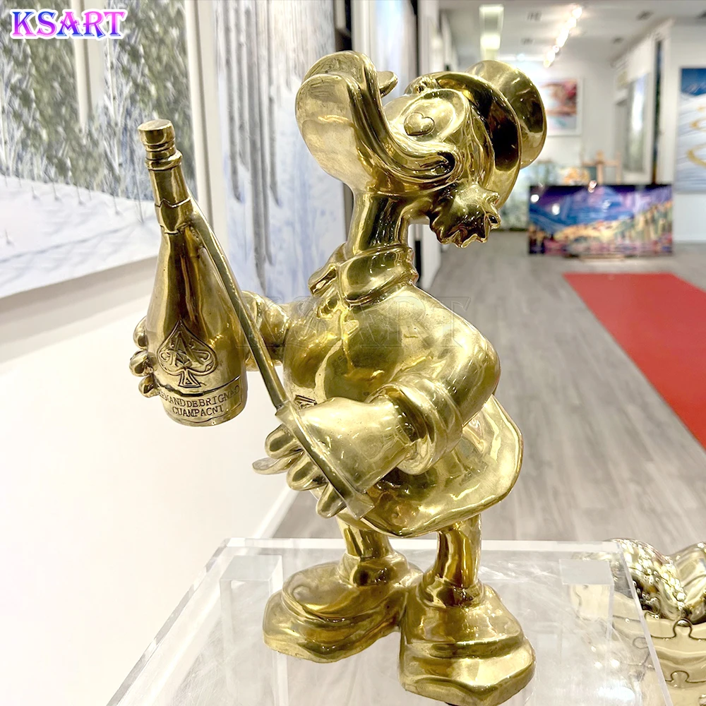 Hot chrome-plated money bag Donald Duck sculpture bar decorative pieces electroplating resin factory direct sales