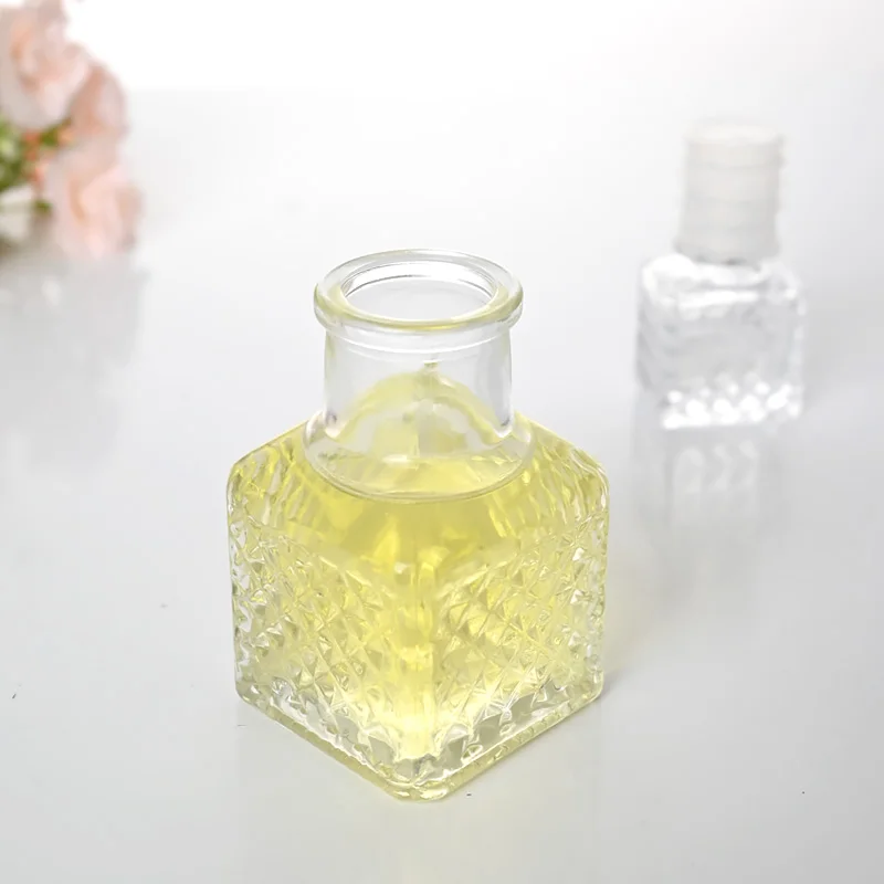 High Quality Liquor Set 1.7oz Airtight Glass Spirit Decanter Empty Alcohol Shot with Glass Stopper