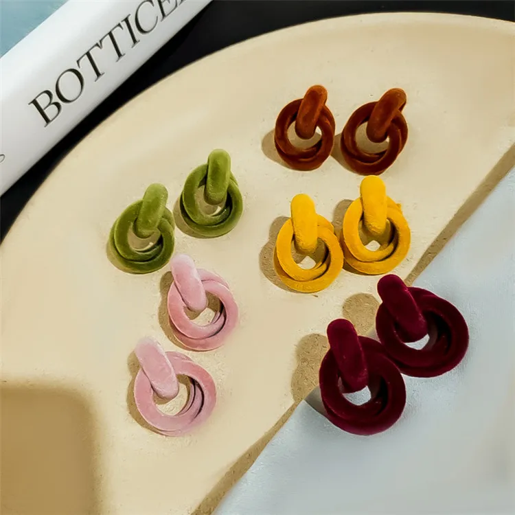 
CLARMER 2020 Popular S925 silver needle irregular circles stud earrings retro gold velvet twisted geometric earrings for women 