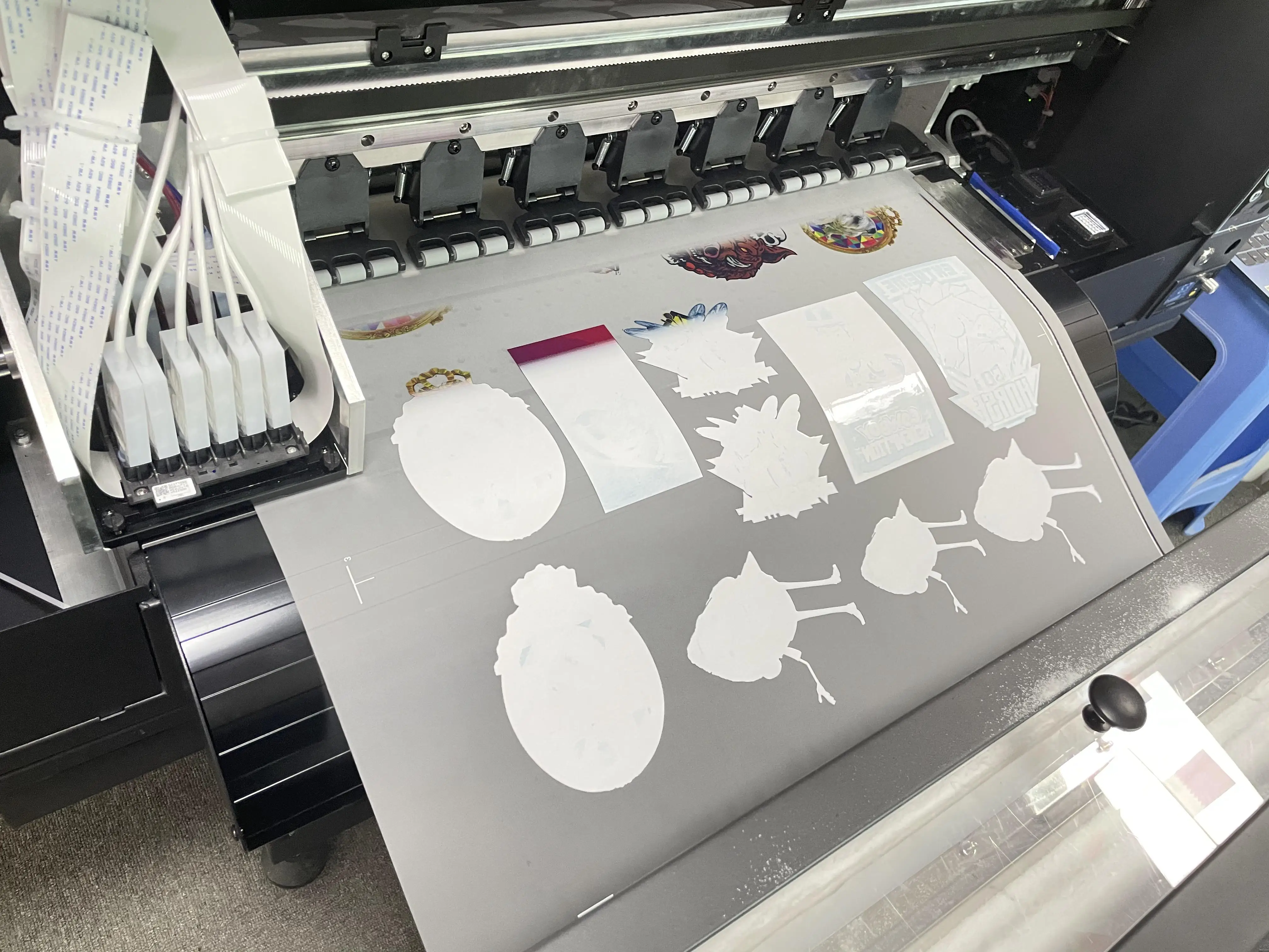 DTF printer dual XP600 head with feeding system ICC color management print CMYK+W 5 colors 60cm printing machine