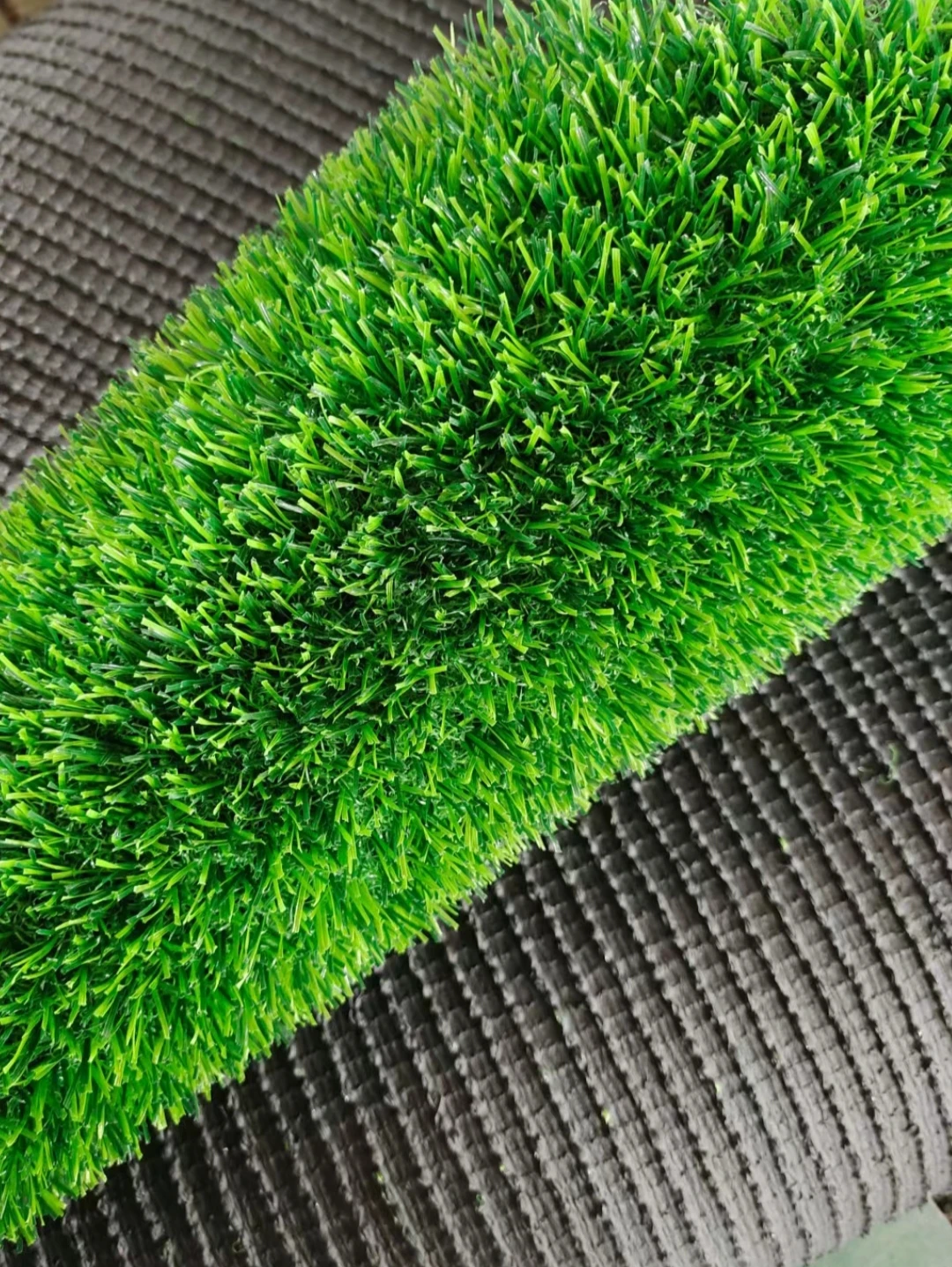 China Manufacturer Football Artificial Turf Synthetic Grass for Professional Fields