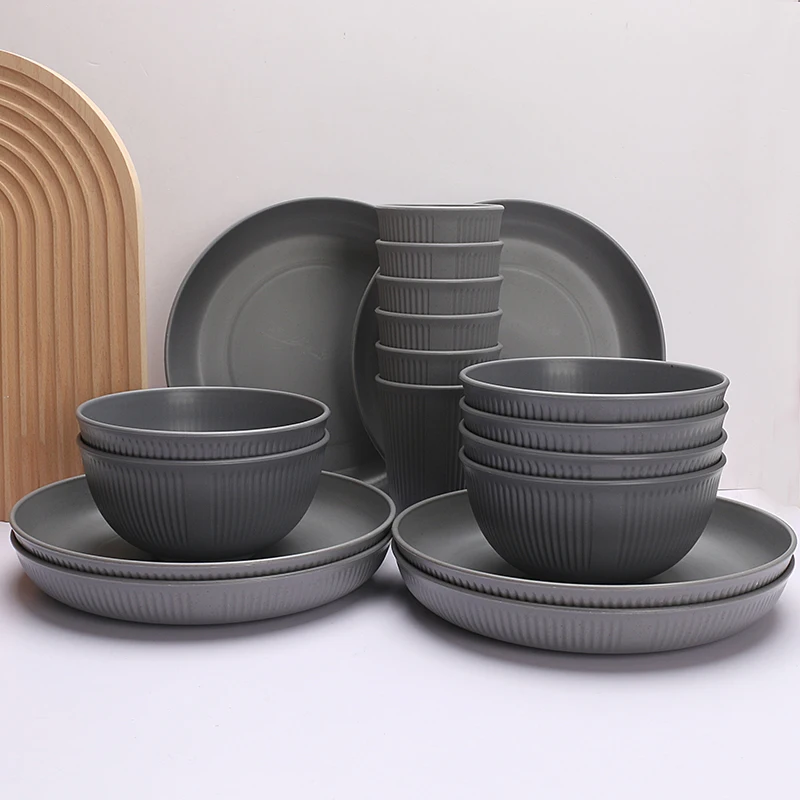 High quality 18pcs Eco Friendly Wheat Straw Plastic Bowl Plate And Cup Dinnerware Set plastic cutlery