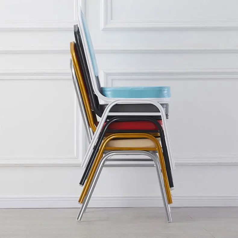 Бесплатный образец, Дешевые штабелируемые алюминиевые золотые банкетные стулья для свадьбы в отеле на продажу