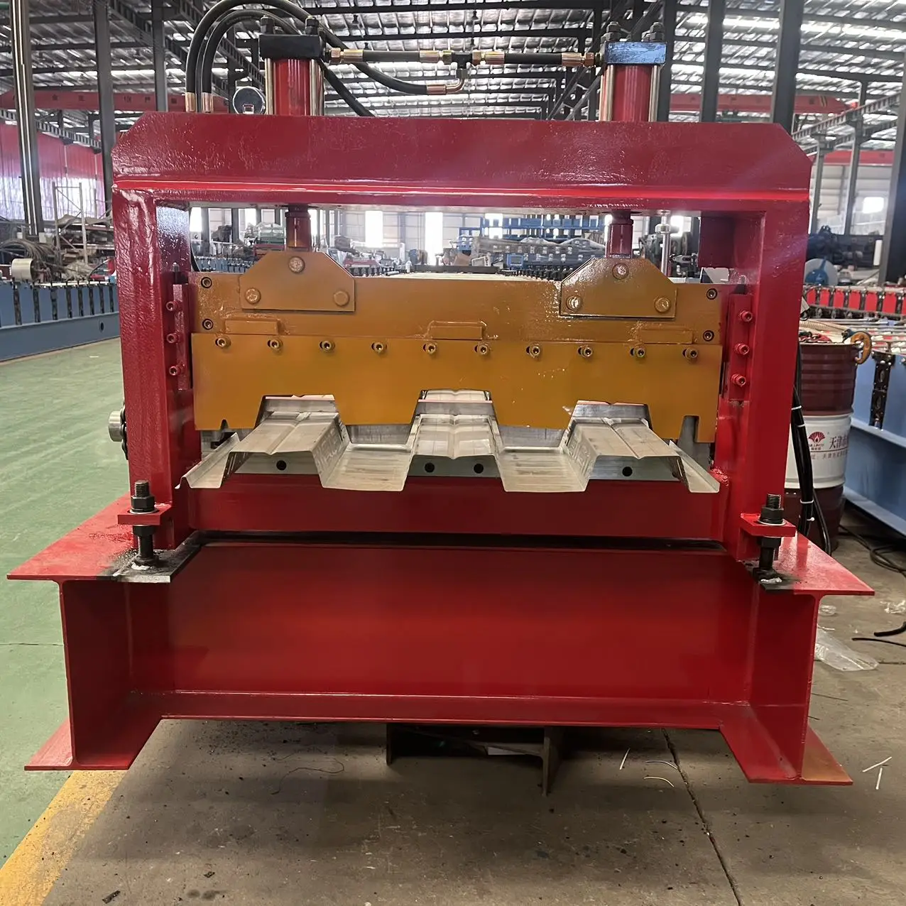 High speed floor decking roll forming machine