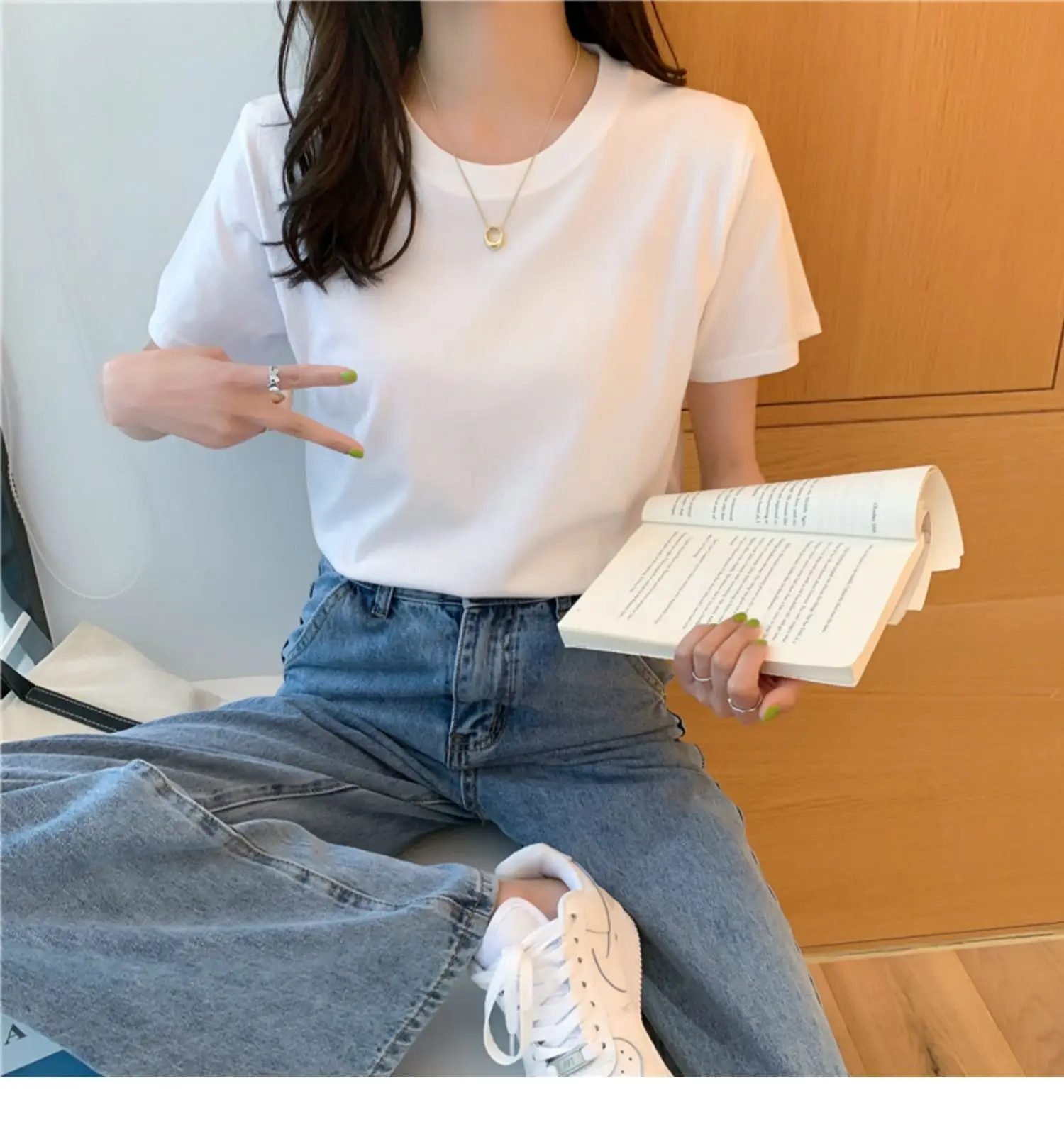 2024 Pure Cotton Solid Color Short-sleeved T-shirt Women Round Neck Loose White Cotton Base Shirt Wholesale Manufacturers