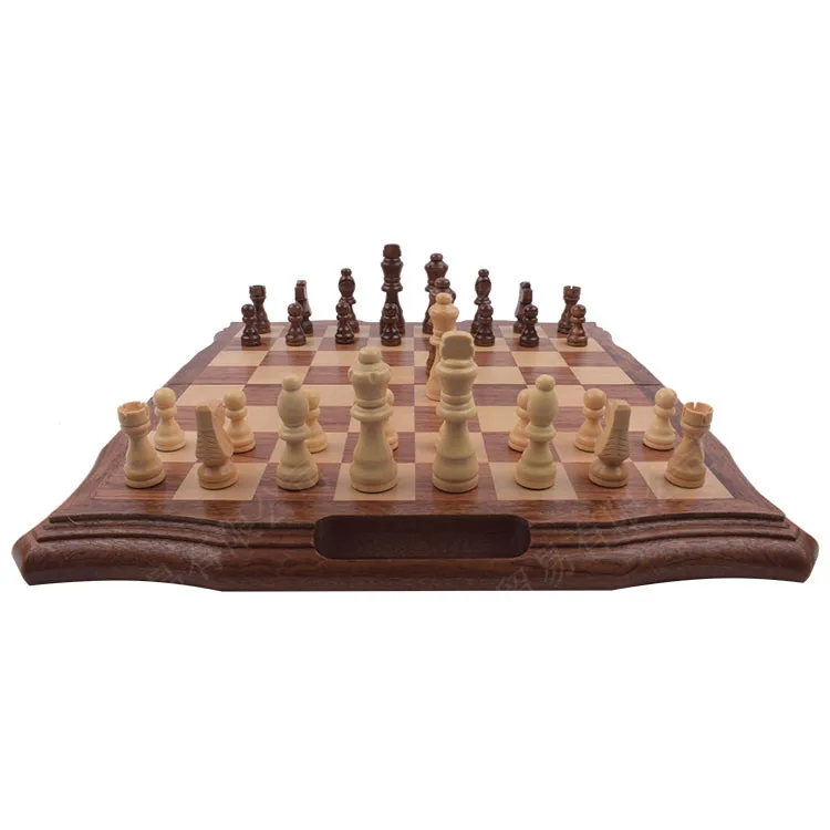 Portable New Pattern Beautiful Attractive Looking Wooden Chess Set Indoor Games And Business Gifting Purpose