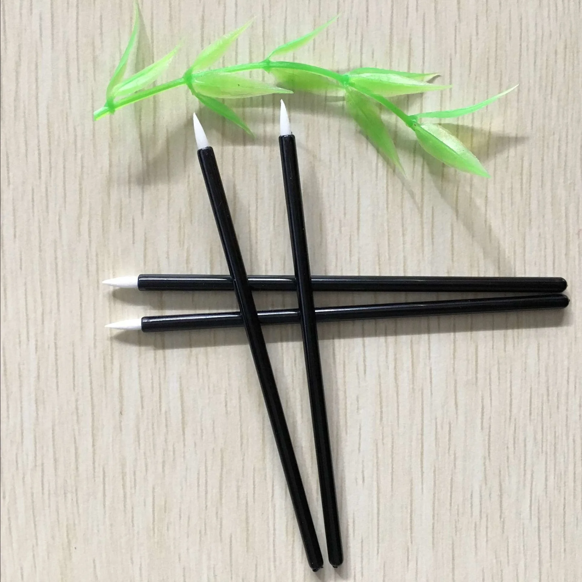 Disposable eyeliner brush Fiber Eyeliner pencil  cream brush  eyeliner brush
