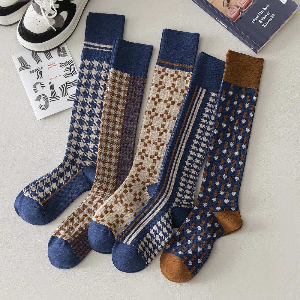 Wholesale Colorful Travel Cotton Breathable Sport Medical Knee High Running Cycling Nurse Football Compression Socks women