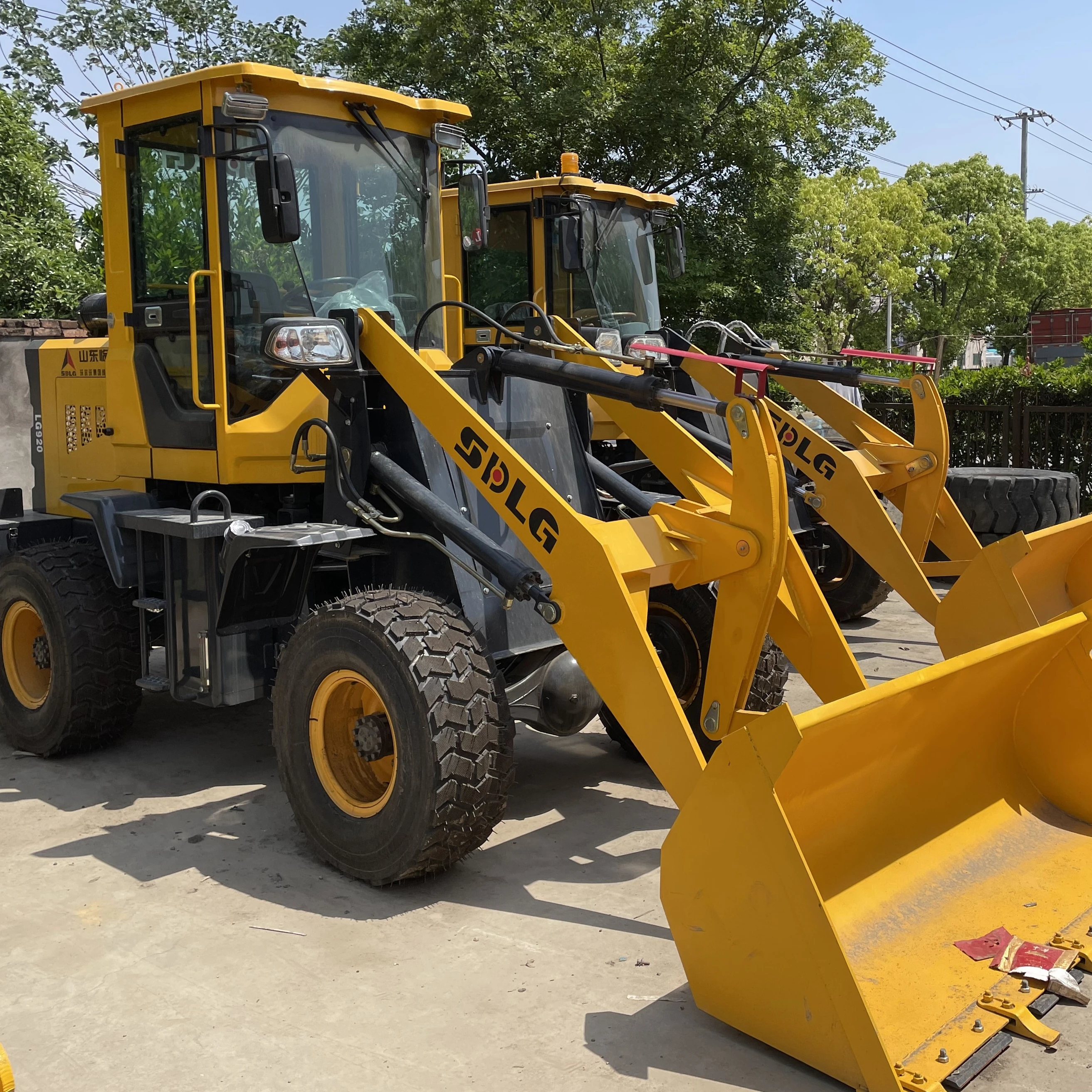 Second-hand Original Quality Earth-moving lachinery Cheap 920 wheel Loaders Available For sale/tractor front end loader