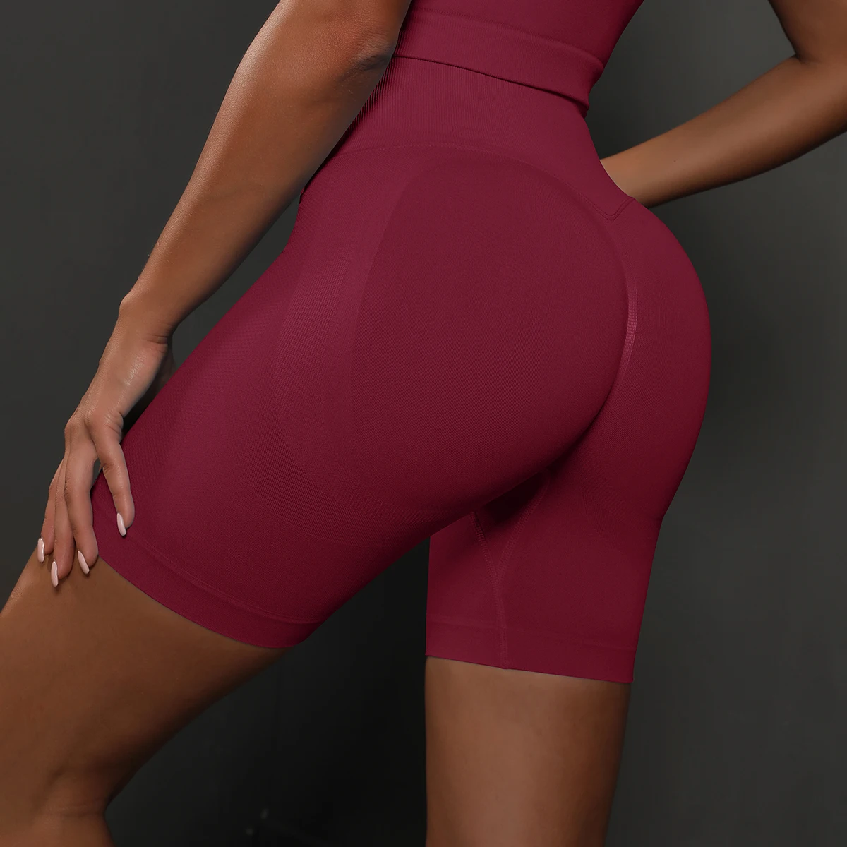 Customized Wholesale Seamless Fitness Suit Women Sexy Gym Yoga Suit Athleisure Yoga Set Short-Sleeve Stylish 2024 High Quality