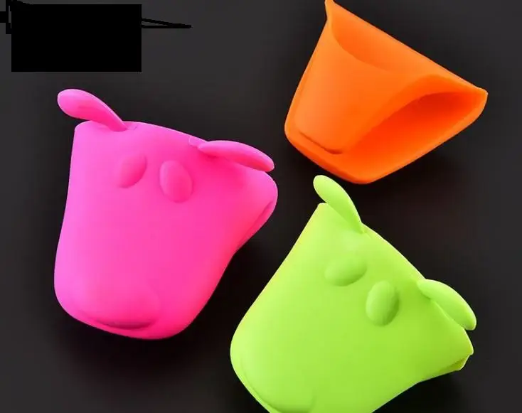Fast shipping Factory sell  Animals Shape oven gloves heat resistance  Silicone Gloves