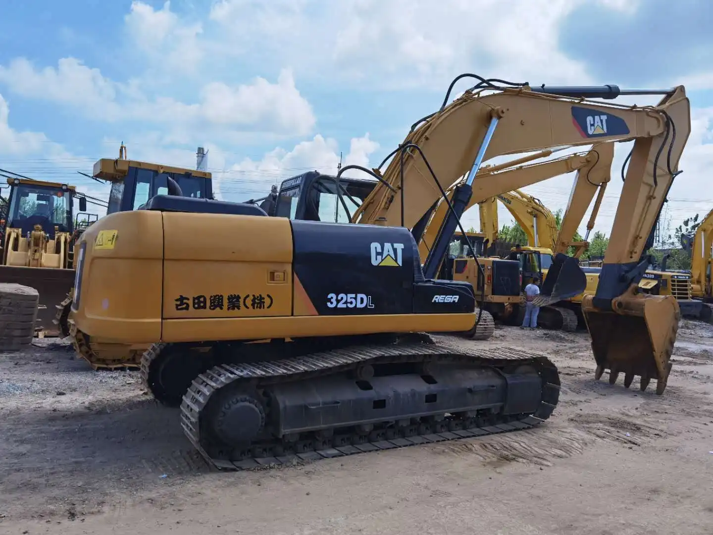 Used CAT 325DL Digger excavator/Secondhand Caterpillar 325B 325BL 325C 325D 330D Excavators for sale