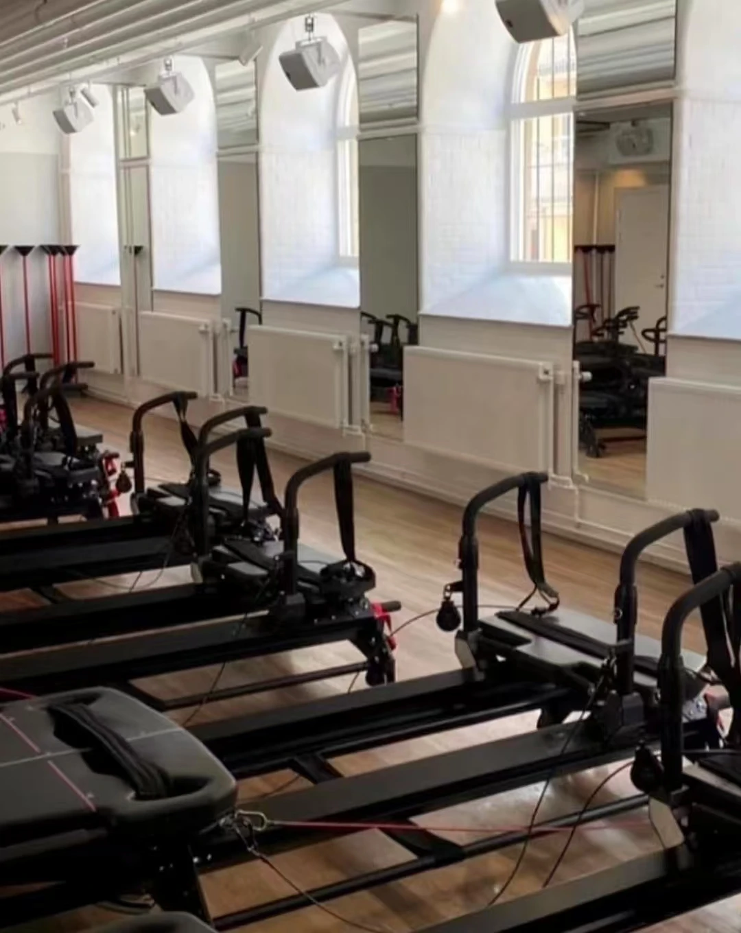 New Design Yoga Training Core Bed Alloy Aluminum Megaformer Pilates Reformer Machine for Sale