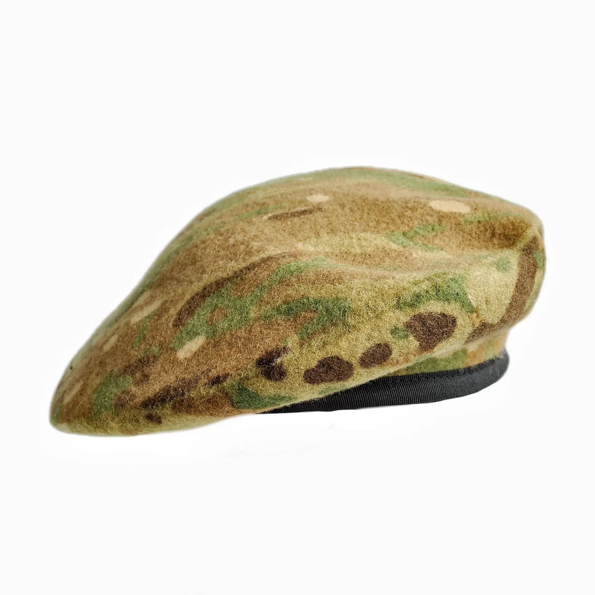 OEM Hot Selling Green Beret Caps in Various Sizes and in 100% Cotton Hats and Headwear Wholesale Berets with Metal Badge Patch