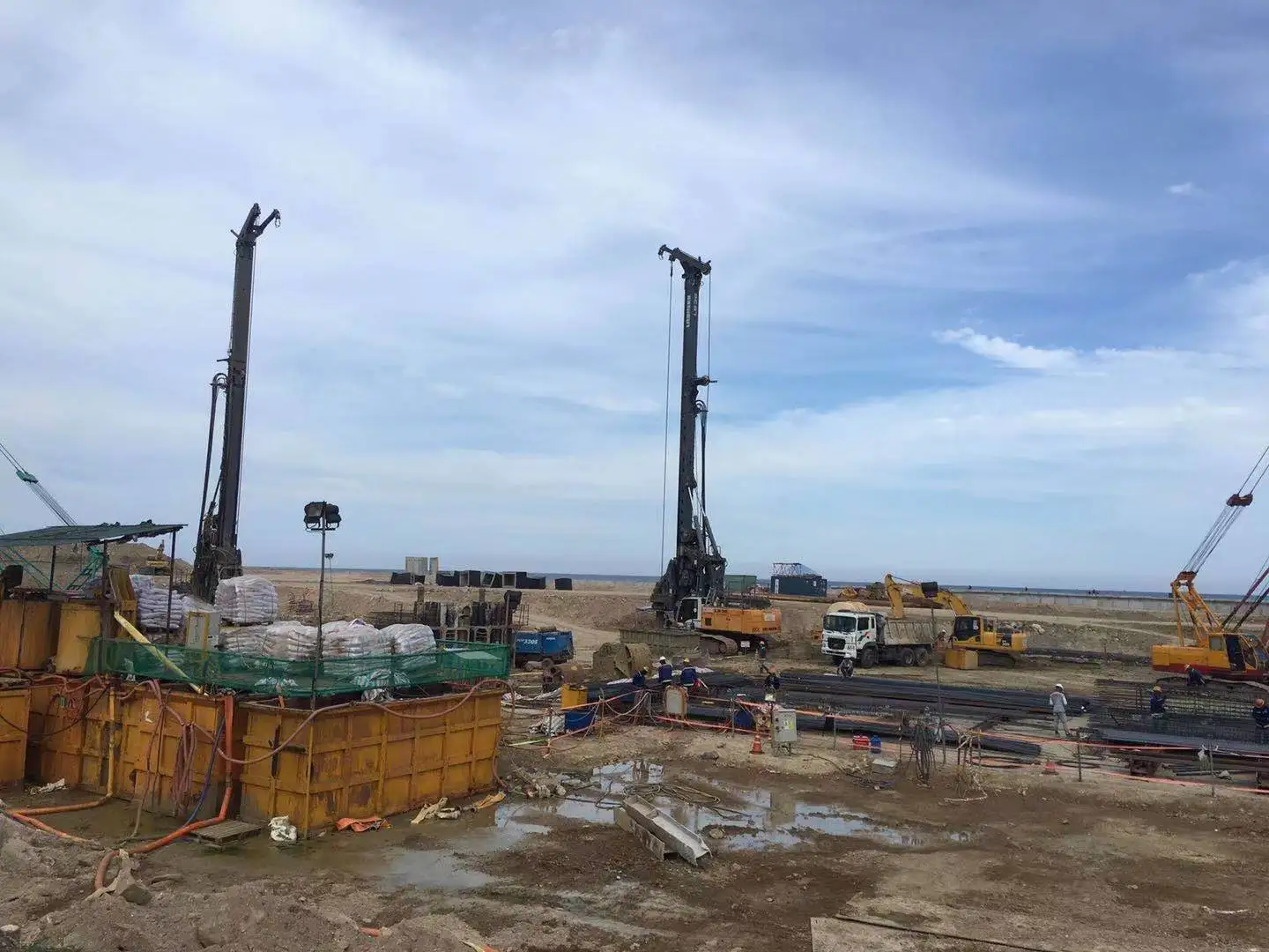 With disc spring and welded reinforcement ring for hard soil for Libherr LB32 rotary drilling rig, Interlocking  kelly bar