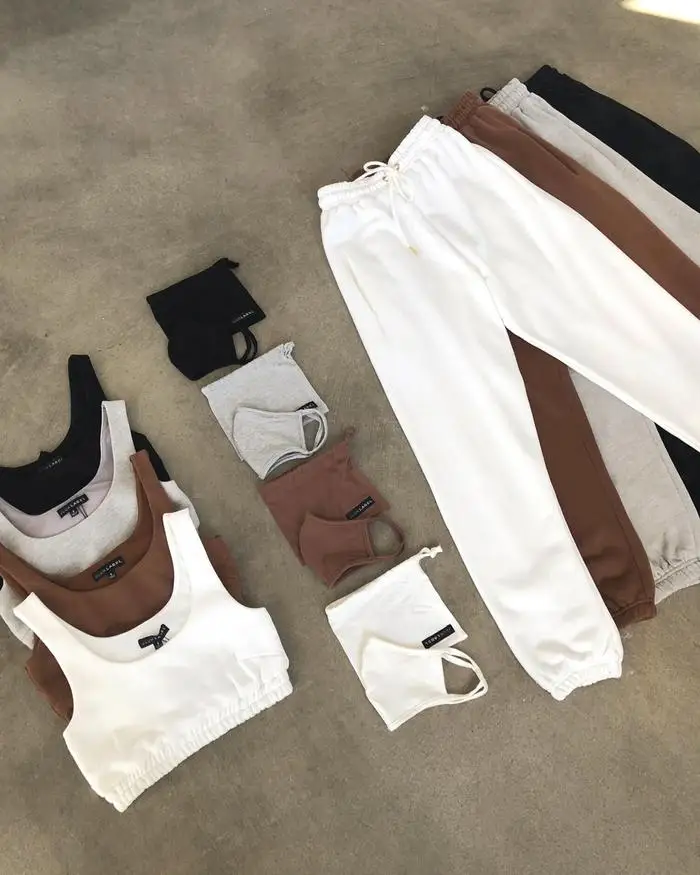 
High quality custom logo joggers 2 piece crop top two piece pants set comfy cotton workout womens 2021 2 piece set 