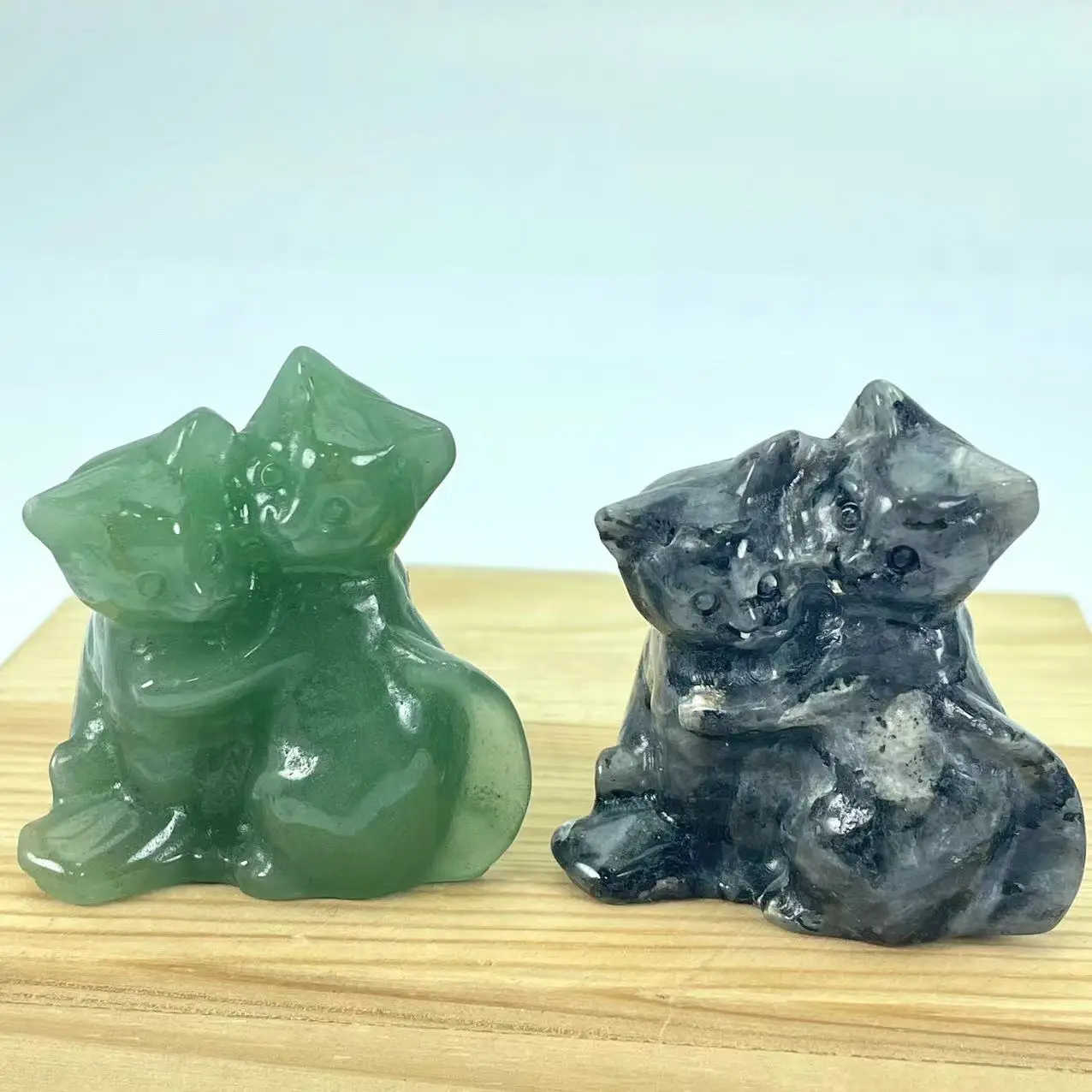 wholesale price spiritual natural rock 5cm fluorite obsidian quartz crystal cat healing stone chakra ornaments crystal gemstone