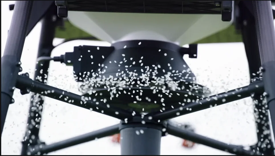 Hot Sale Payload Fertilizer Spreader Drone Agricola Fumigador UAV dron agricola t30