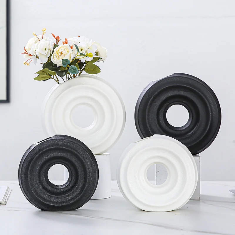 Creative Ceramic Flower Vase: White Matte Finish, High-End Minimalist Home Decor for Dried Flowers