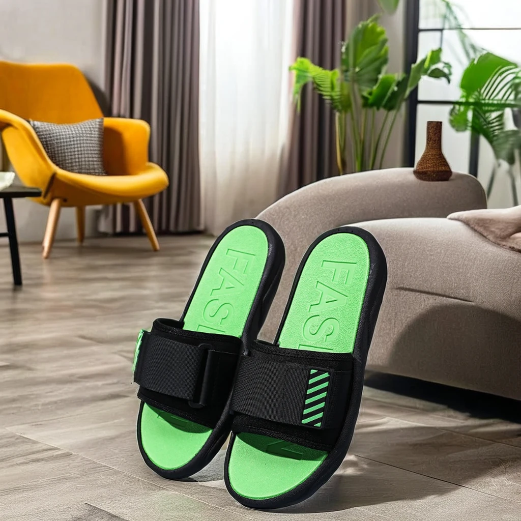 High Quality Brand New Men Casual Slippers Sandals Outdoor Beach Shoes Clogs Designer EVA Soft Bottom Summer Men Home Slippers