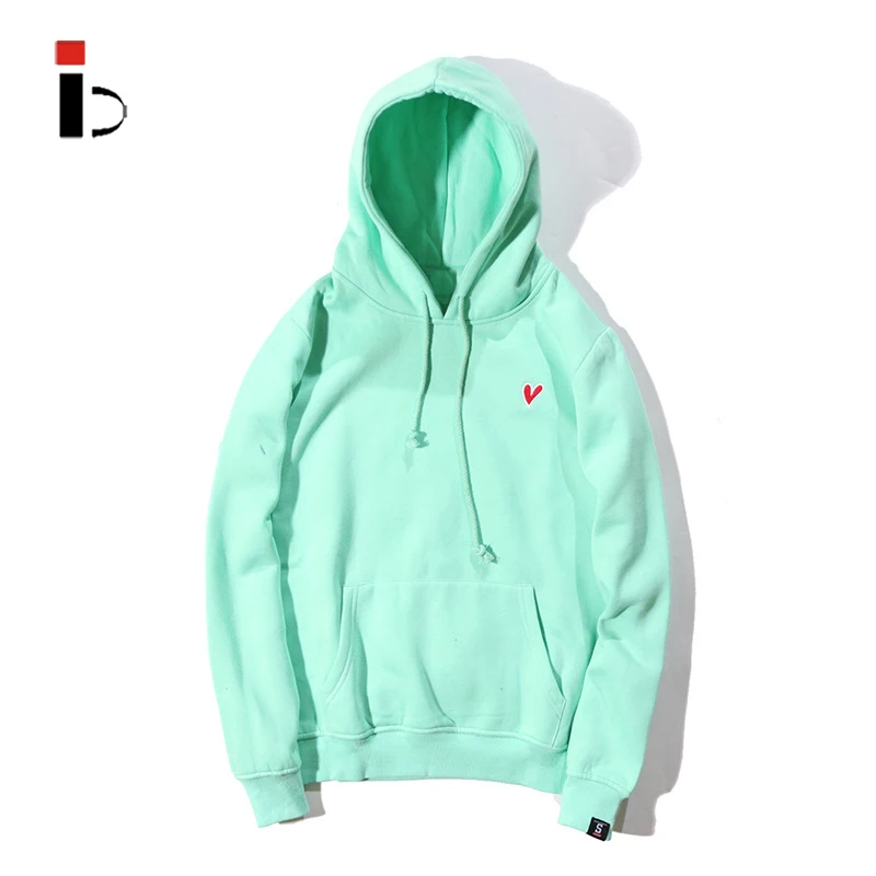 Женский спортивный костюм