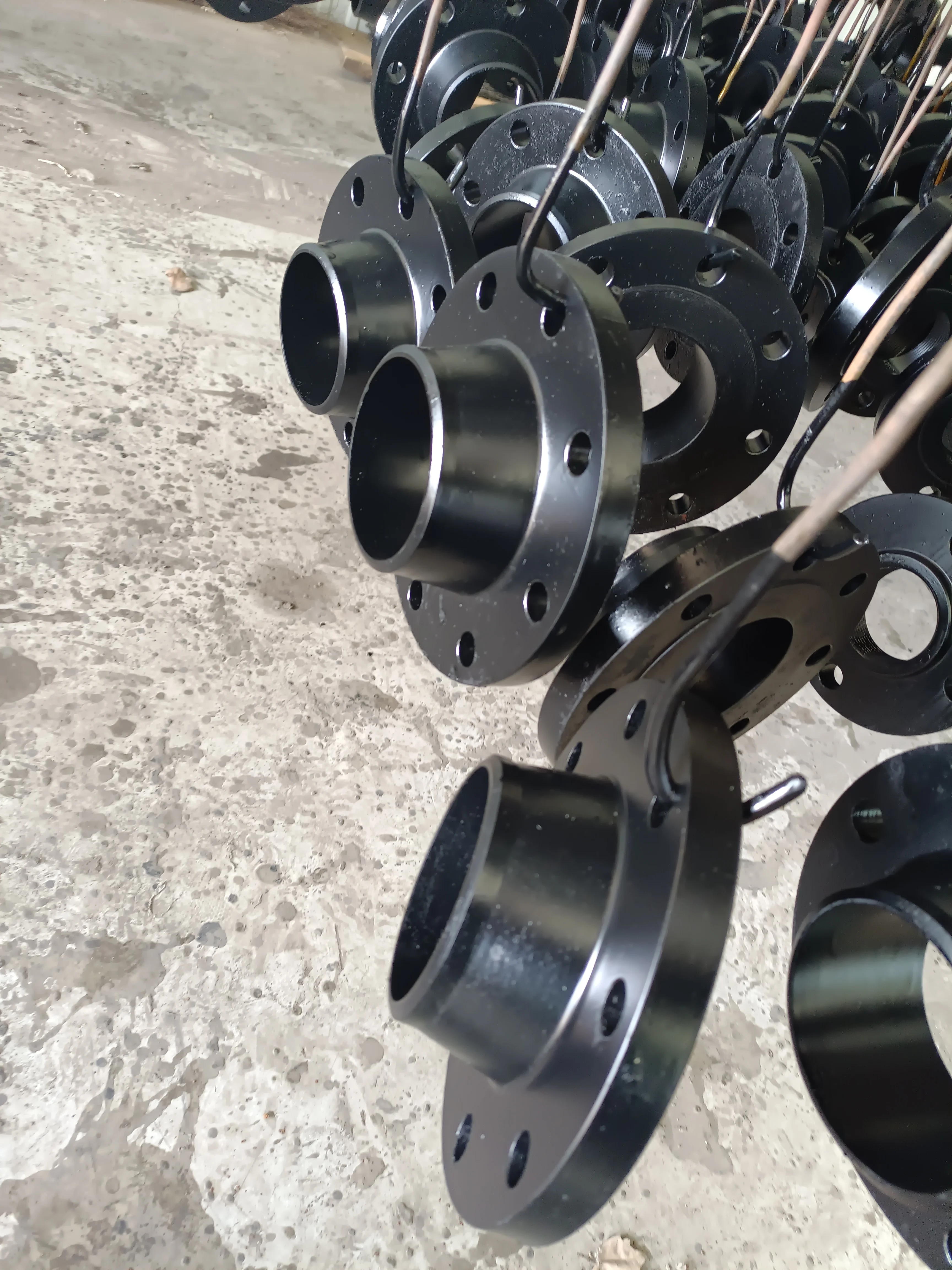 Carbon steel S235JR  flanges