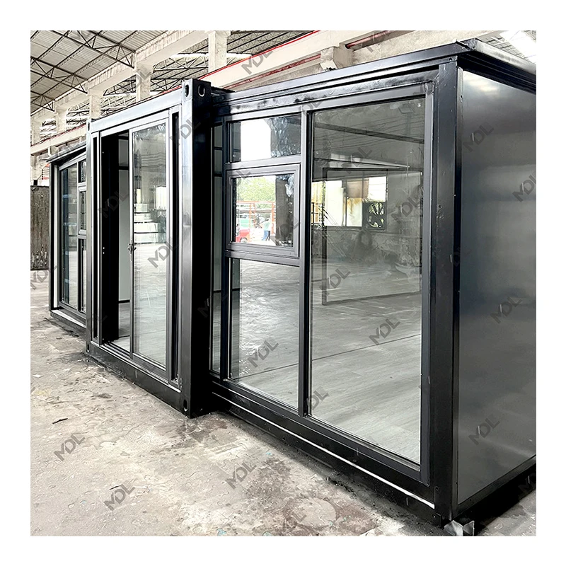Prefabricated Mobile Luxury Container Villas Safe Strong Stable Expandable Container House