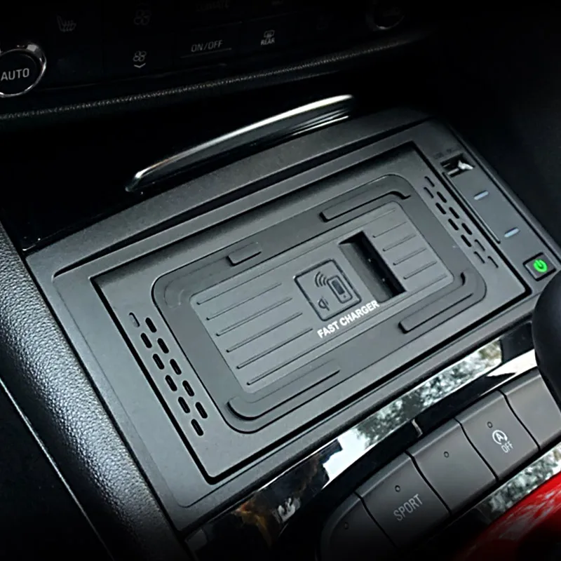 Qi Car Wireless Charger 15W Fast Phone Charging Panel For Buick Regal Opel insignia Interior Modification Accessories 2017-2022