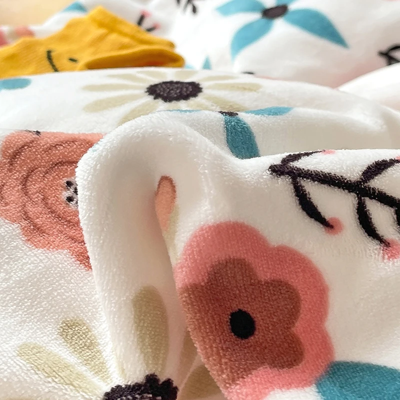 2025 new floral pink pleated edge milk velvet bed sheets set quilts cover 4 piece bedding set